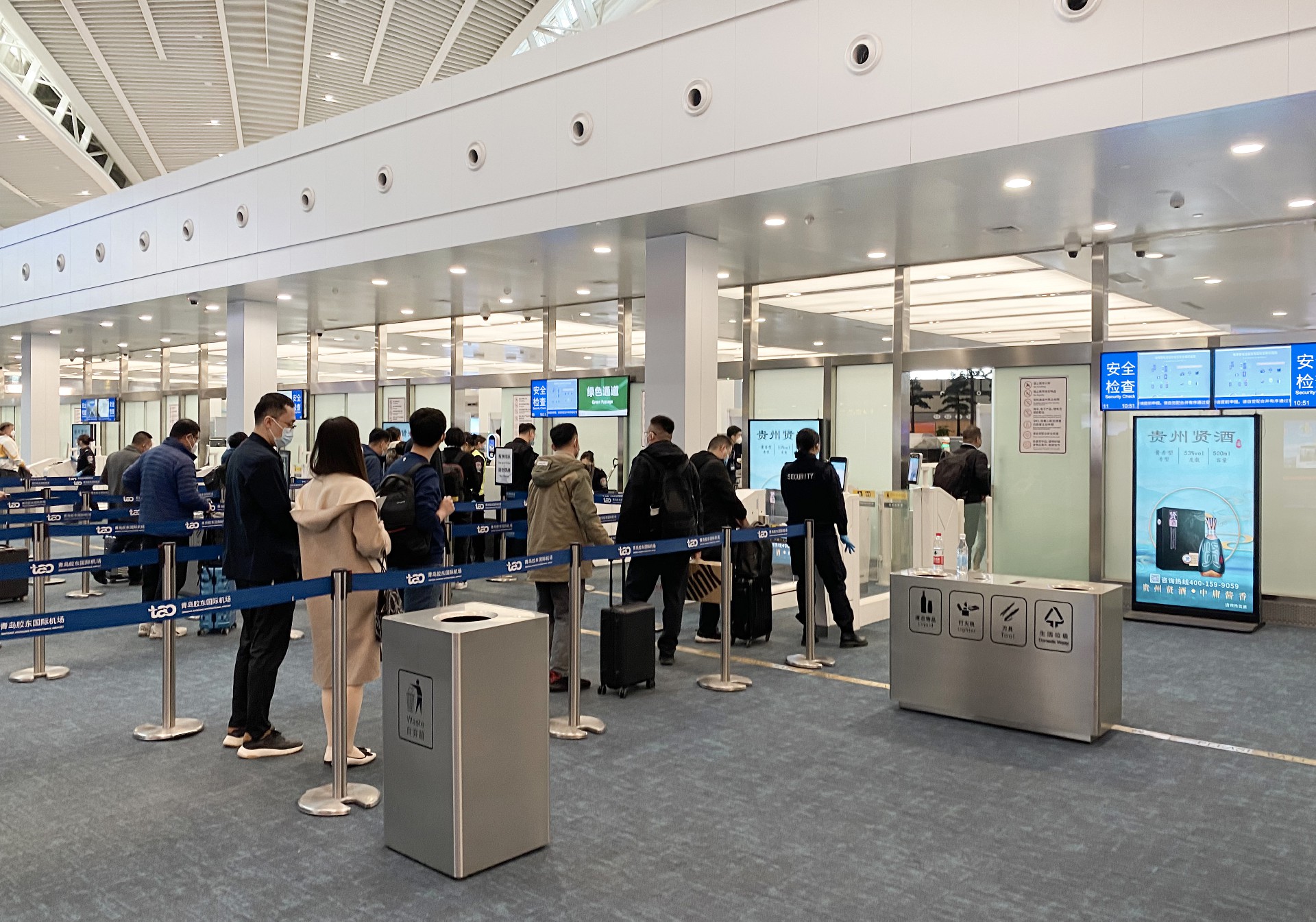 機場廣告2.jpg